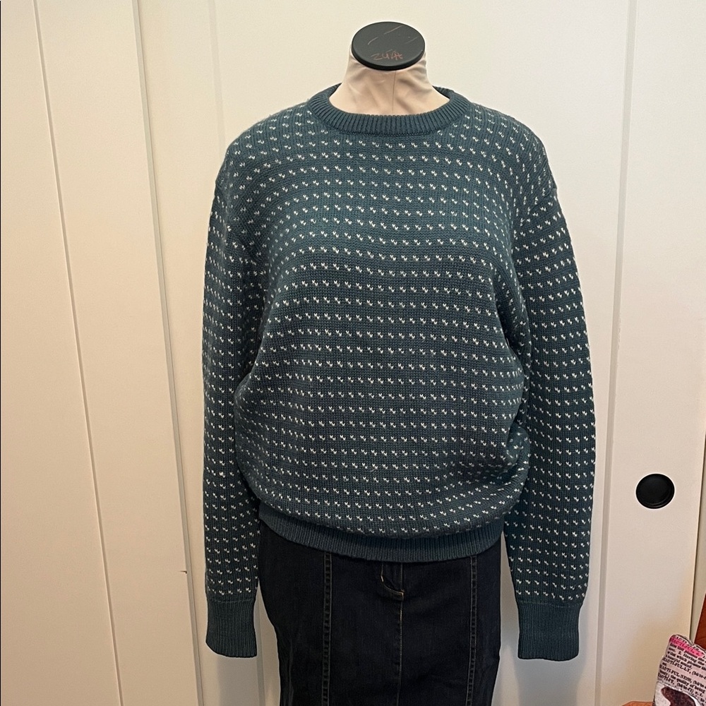 Vintage green and white pullover wool sweater